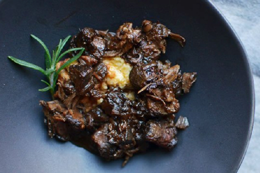 Slow Cooker Peppered Beef Shank in Red Wine
